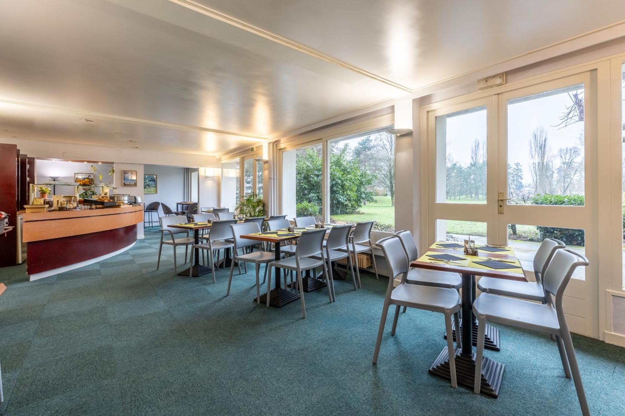 Brit Hotel Le Parc Vichy Bellerive-sur-Allier Exterior photo