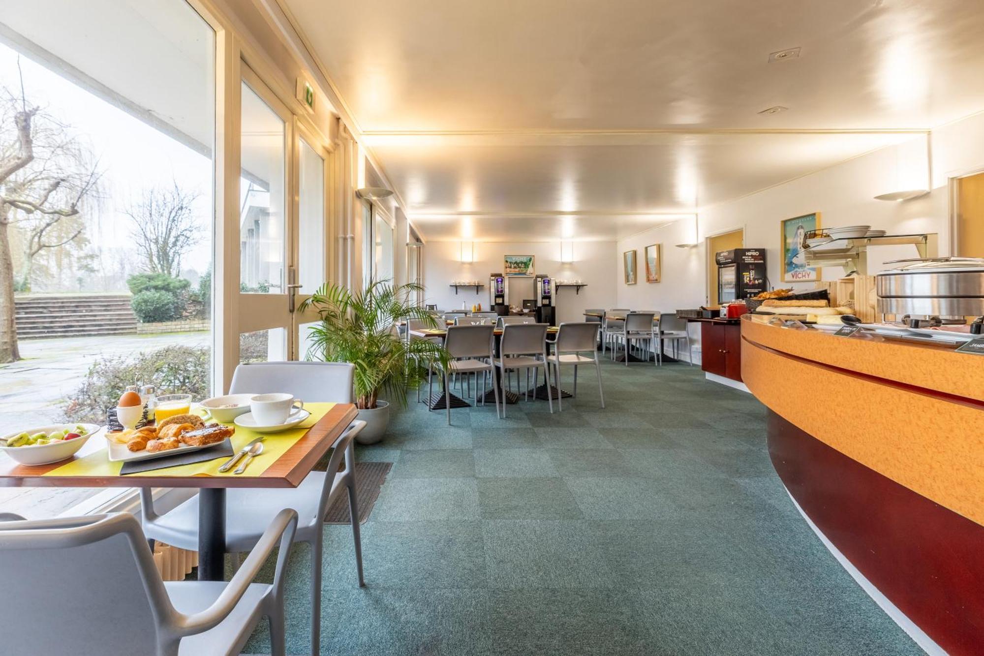 Brit Hotel Le Parc Vichy Bellerive-sur-Allier Exterior photo